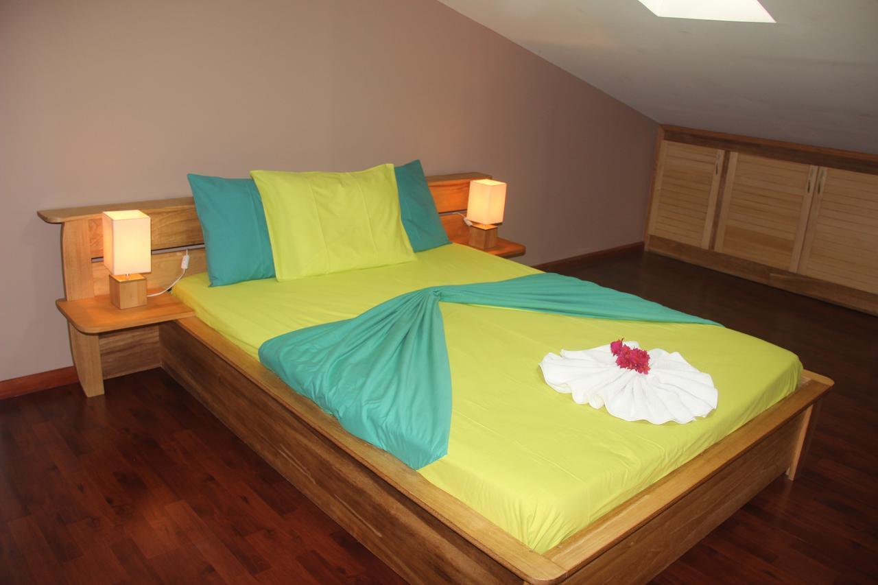 Le Colibri Bed and Breakfast Le Dix-Septieme Exteriör bild